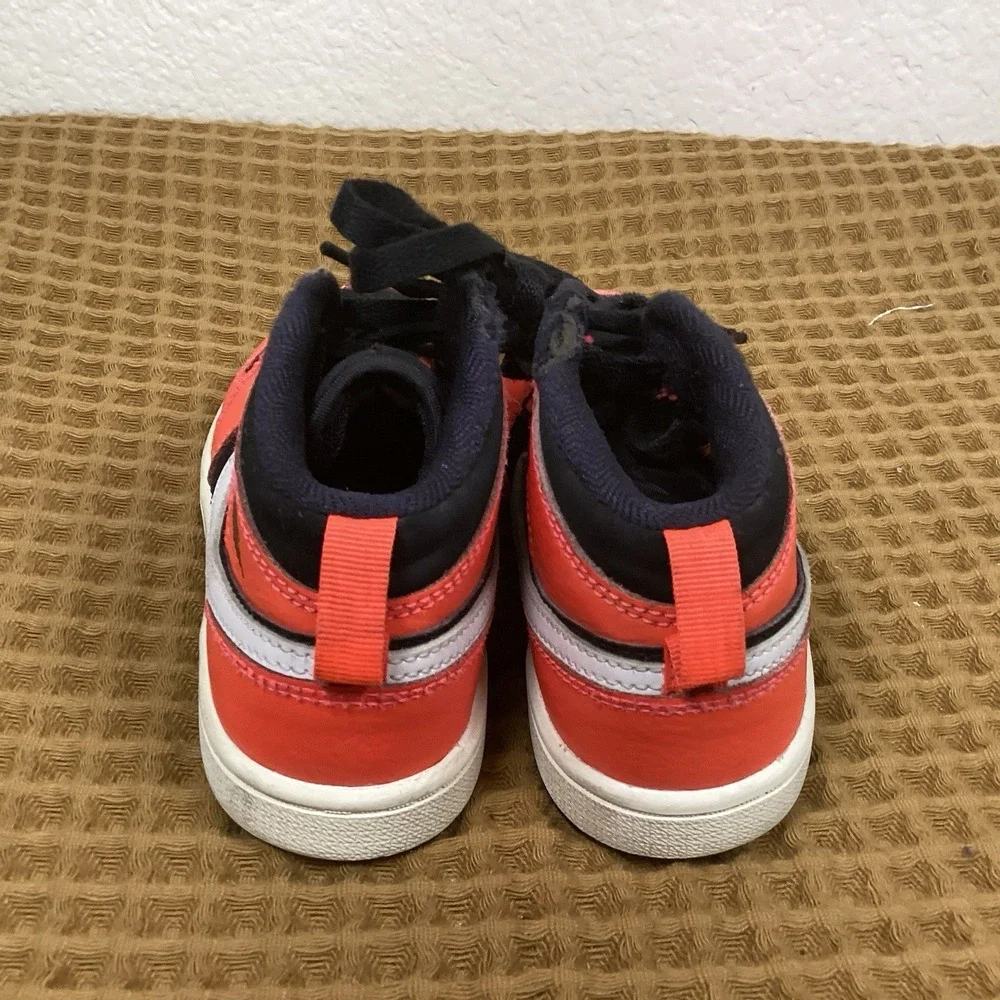 Nike Jordan 1 Mid PS Kids Shoes Size 13C Infrared Red Orange Black 640734-061